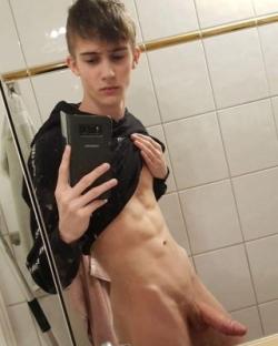 foto de youknowmehahaxd