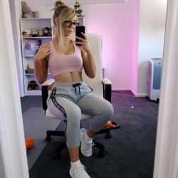 mikaylahau98 picture