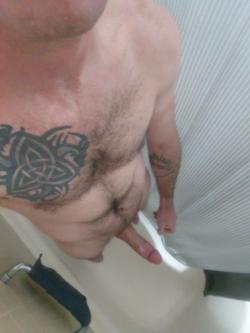 mr.blueeyed32
