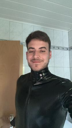 latex_liker5544