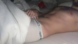 ab030408